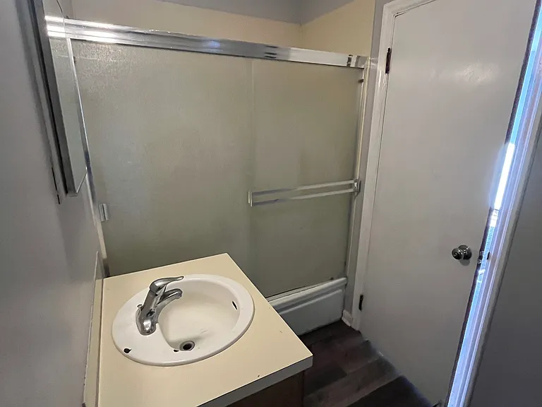 531 S 6th St #3 — Photo 7