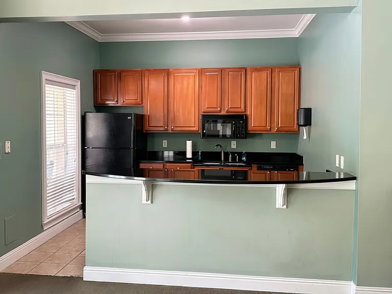 1104 Walden Park Dr — Photo 26