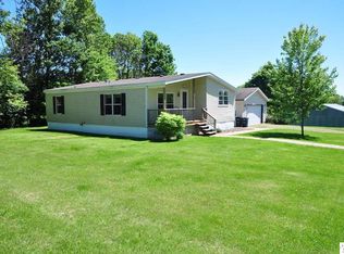 420 6th Ave W, Washburn, WI 54891