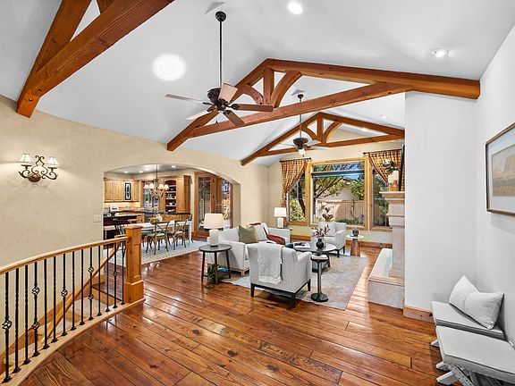 3rd image of 1448 E Bella Vie Ct S