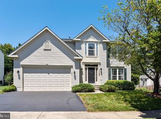 11728 Scarlet Leaf Cir, Germantown, MD 20876