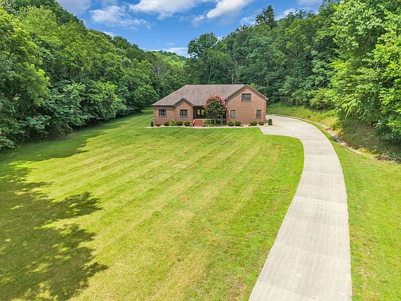 4th image of 18 Tisdale Ln