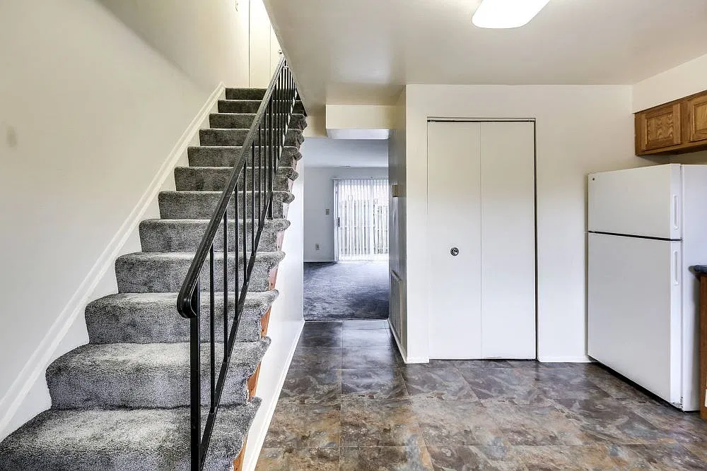 Bright Meadows Townhomes — Photo 4