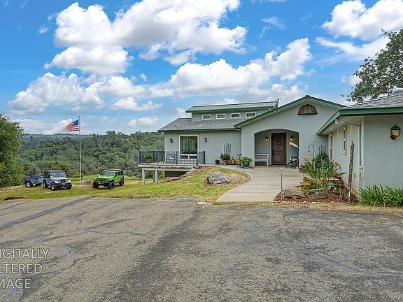 5th image of 7357 Ridge Rd