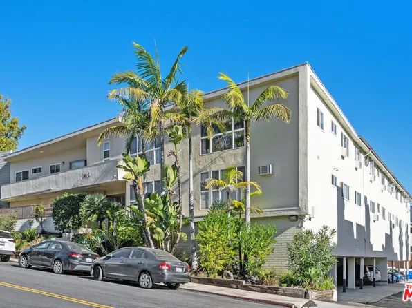 3410 Club Dr, Los Angeles, CA 90064