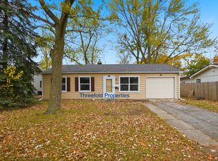 1107 Larch Ln, Fort Wayne, IN