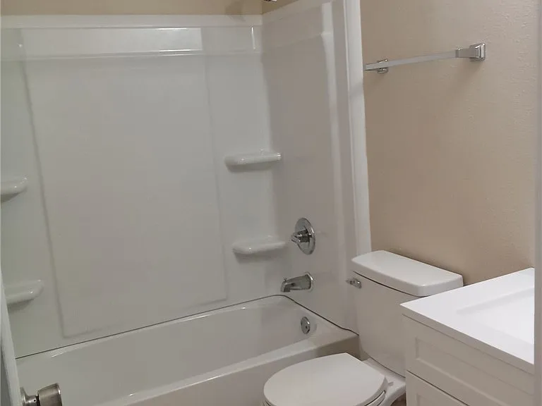 2310 Andalusia St — Photo 10