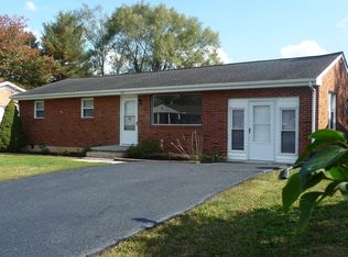 121 Tampa Dr, Roanoke, VA 24019