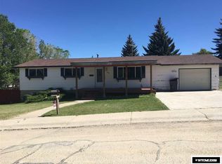 802 Emerald St, Kemmerer, WY 83101