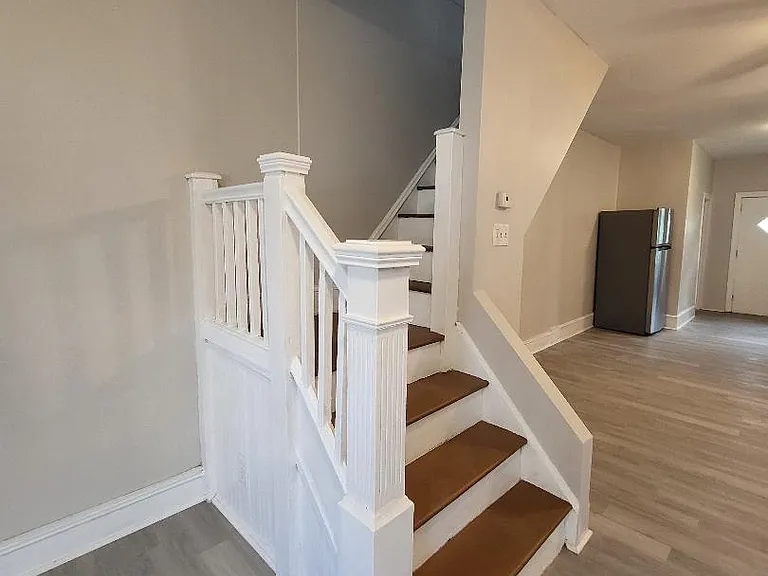 230 S Frazier St — Photo 12