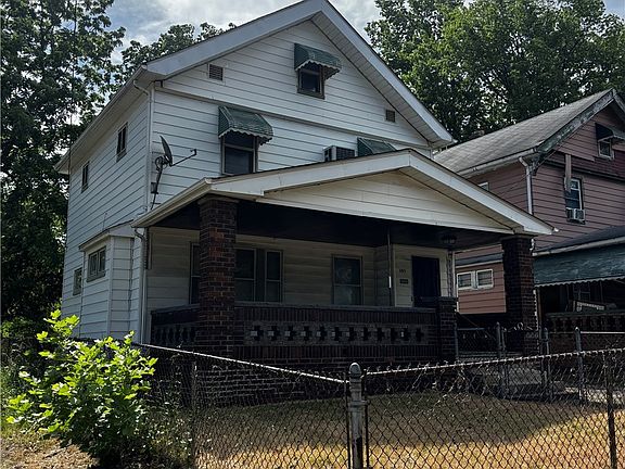 3rd image of 685 E 131st St