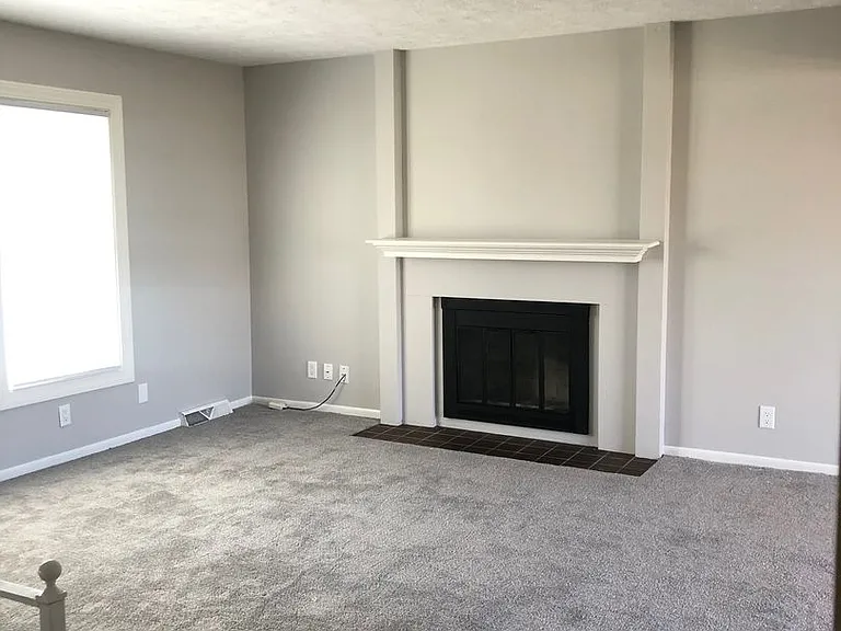 12730 Larimore Ave — Photo 2