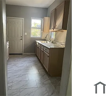 1268 Bender Ave — Photo 6