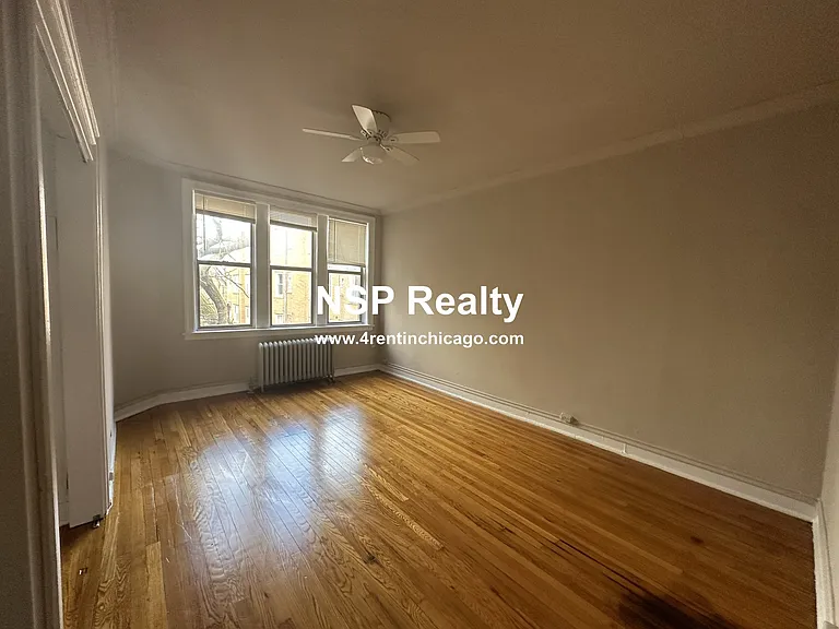 1365 W Estes Ave #1O — Photo 1