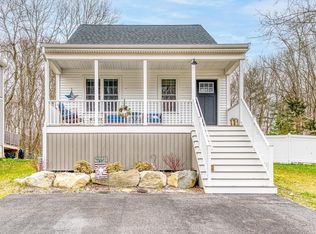 726 Dighton Ave, Taunton, MA 02780