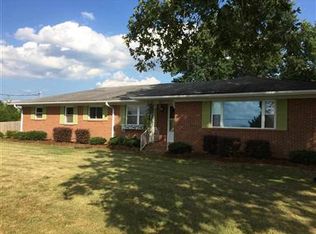 630 Belle Shoals Rd, Pickens, SC 29671