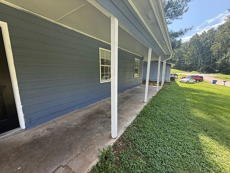 9119 Ford St SW — Photo 4