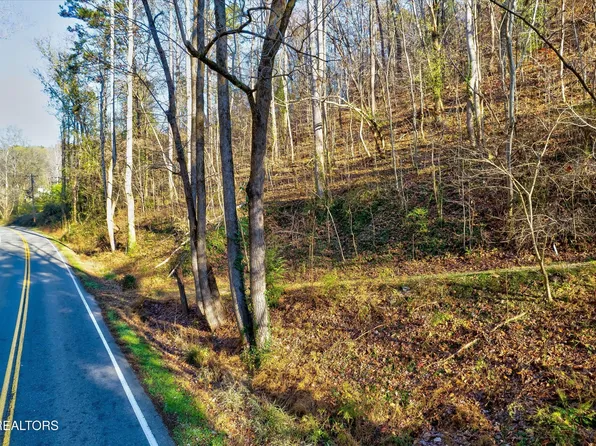3928 Montvale Rd, Maryville, TN 37803