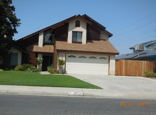 8512 Eakins Dr, Bakersfield, CA 93311