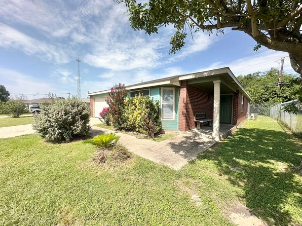 3105 Thoroughbred Dr