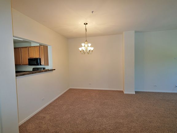 5th image of 726 Hanbury Dr