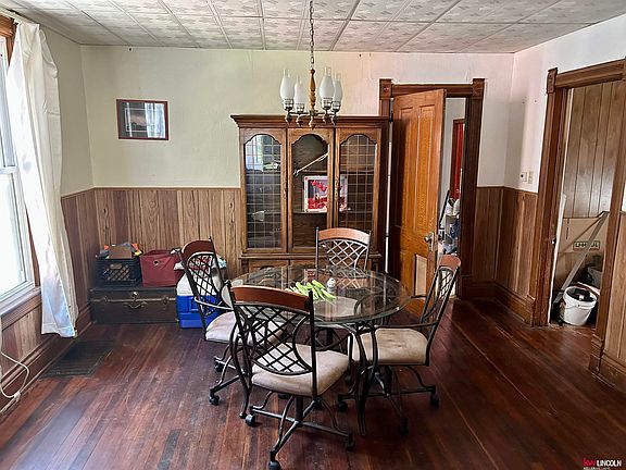 4th image of 708 S 19th St