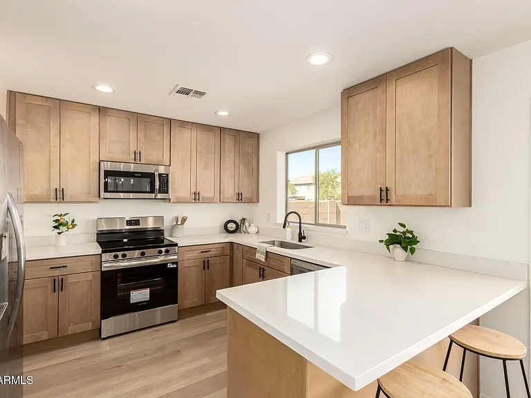 4638 W Lemon Ave — Photo 1