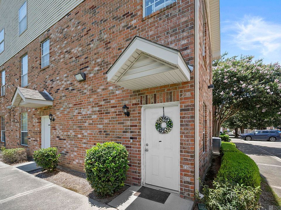 1st image of 4441 Burbank Dr APT 1206