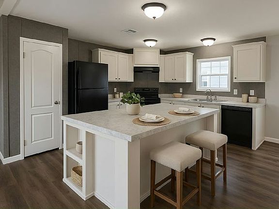 3rd image of 13613 Wesleyan Blvd #82
