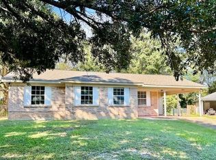 6860 Williamsburg Ct, Irvington, AL 36544