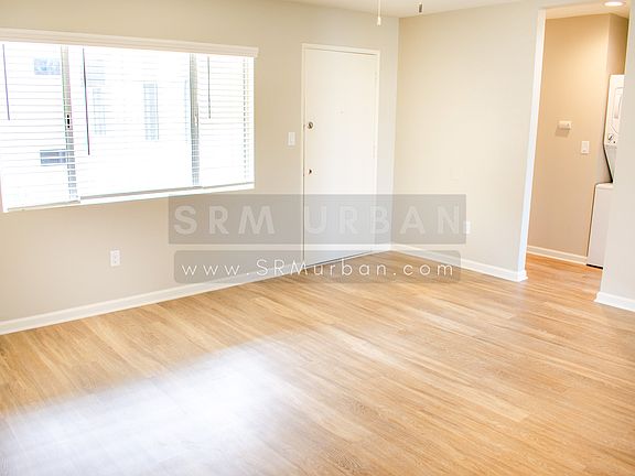 4th image of 4045 33rd St APT 8