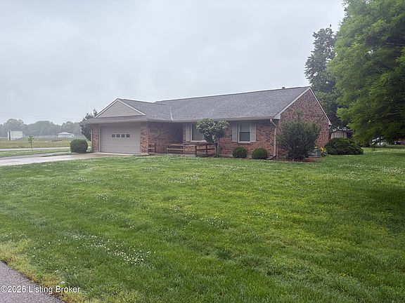 2nd image of 1590 Meadowlane Dr