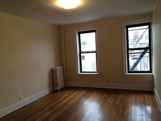 Rented by Astoria Park Realty Group Inc | media 2