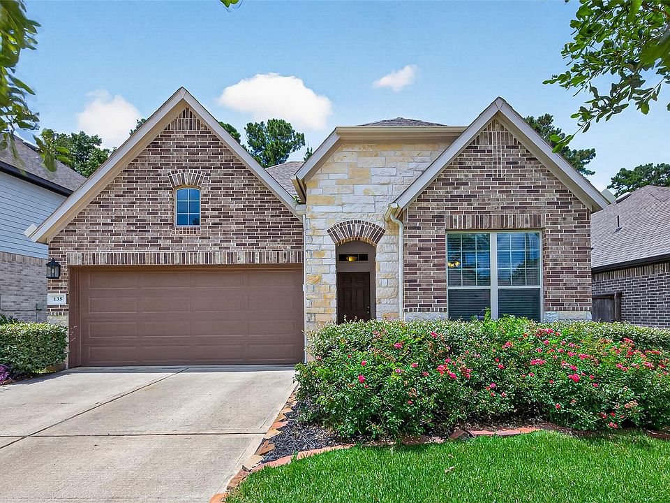 1st image of 135 Winged Elm Ct