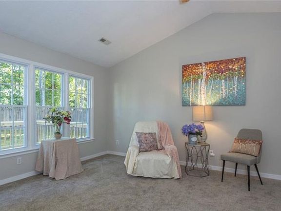 3rd image of 14207 Thrushwood Turn
