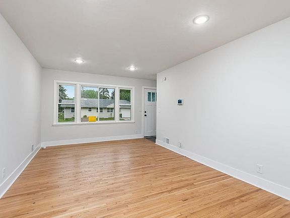 4th image of 2317 53rd Ave N