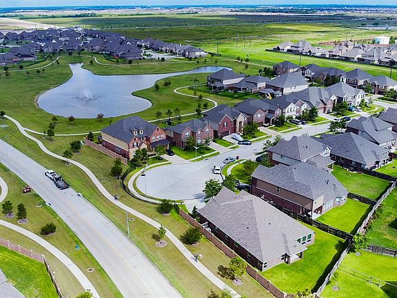 3rd image of 9502 Bahamacove Ln