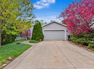 1168 Bluestem COURT W W, Elkhorn, WI 53121