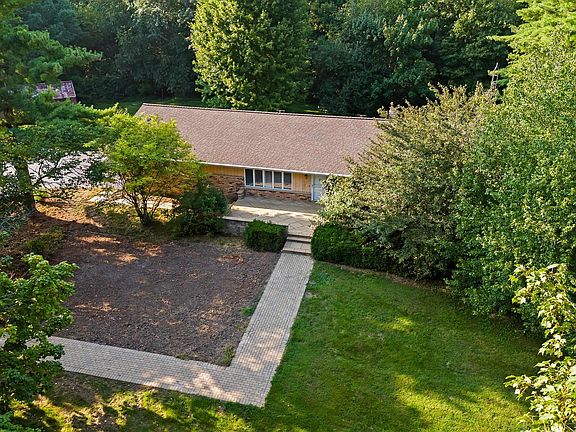 5th image of 1562 Sugar Hill Ln