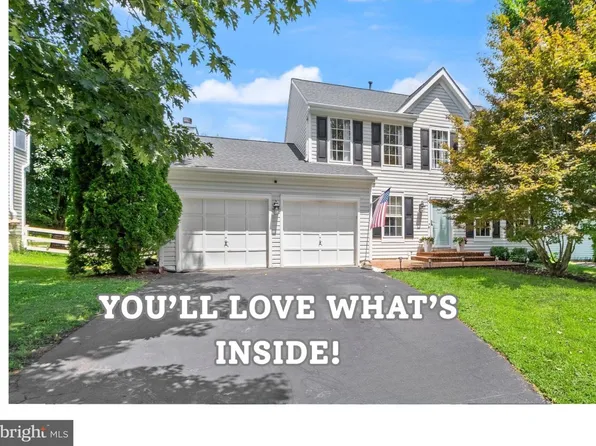 17276 Magic Mountain Dr, Round Hill, VA 20141