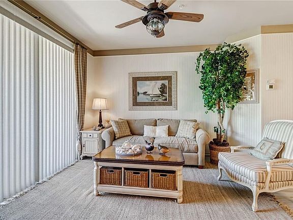 5th image of 20361 Estero Gardens Cir Unit 202