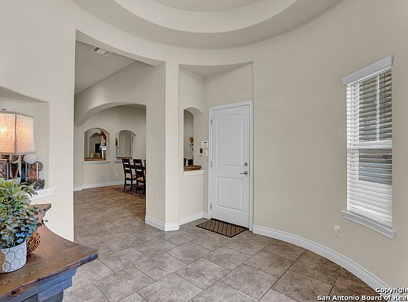 4th image of 248 Summer Vista Dr