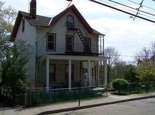 613 Belden St, Peekskill, NY 10566