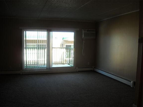 4th image of 2630 9th Ln APT 302