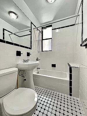 5th image of 138 W 133rd St #1F