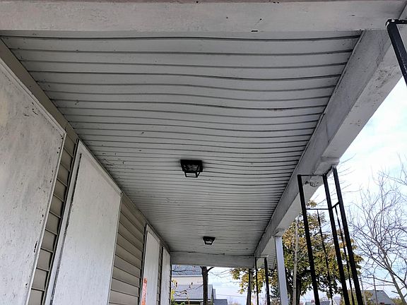 4th image of 841-843 E Starr Ave