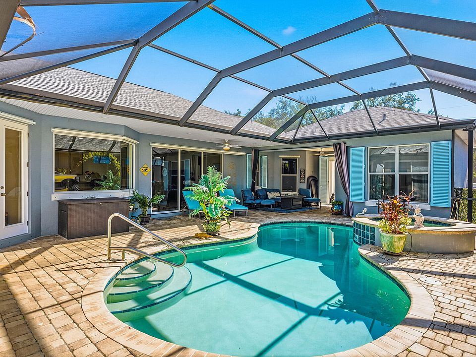 1st image of 228 Oak Hammock Circle SW