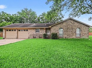 1917 Coupland Dr, La Porte, TX 77571