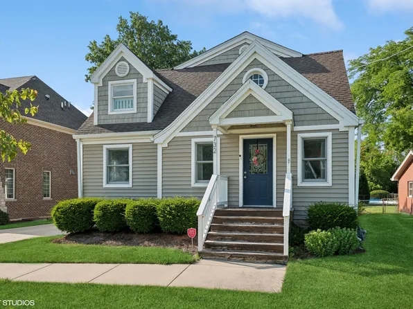 15W732 Lexington St, Elmhurst, IL 60126