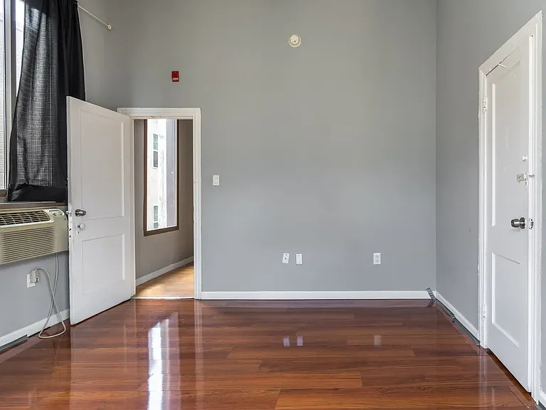 1517 N 15th St #U1 — Photo 4